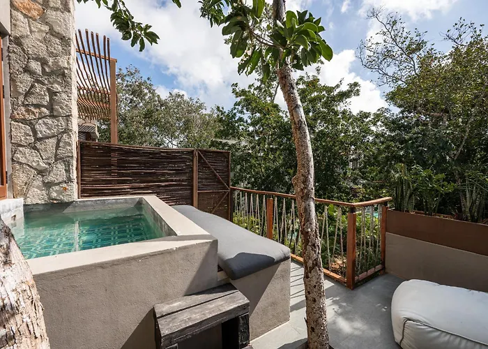 Nomad Humans Residences